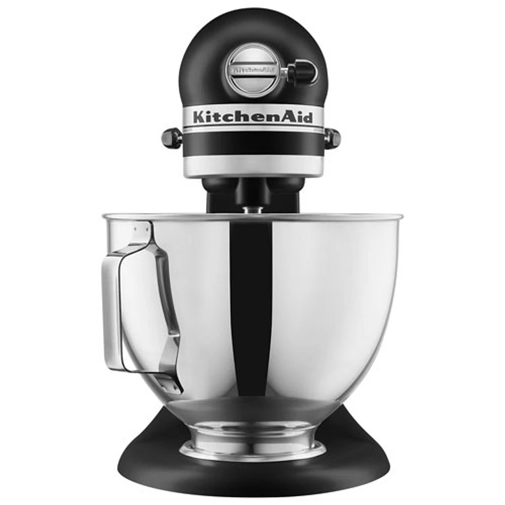 Batteur sur socle à tête inclinable de luxe de KitchenAid - 4,5 pte - 300 W - Noir mat - Exclusivité de Best Buy