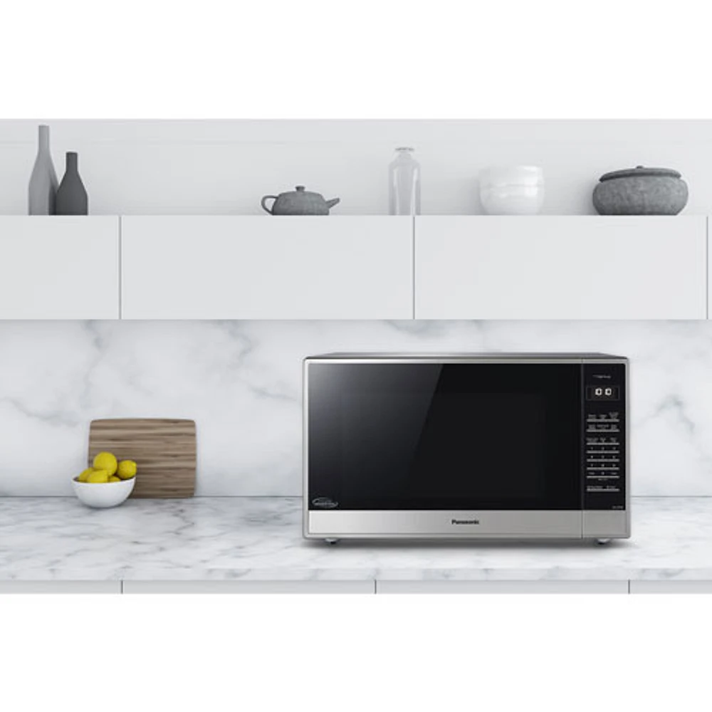 Panasonic Genius 2.2 Cu. Ft. Microwave (NNST975SC) - Silver