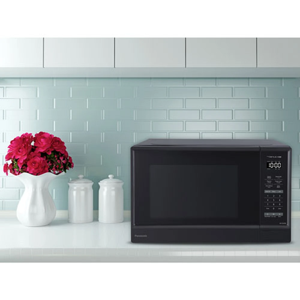 Panasonic Genius 1.3 Cu. Ft. Microwave (NNSU65NBC) - Black