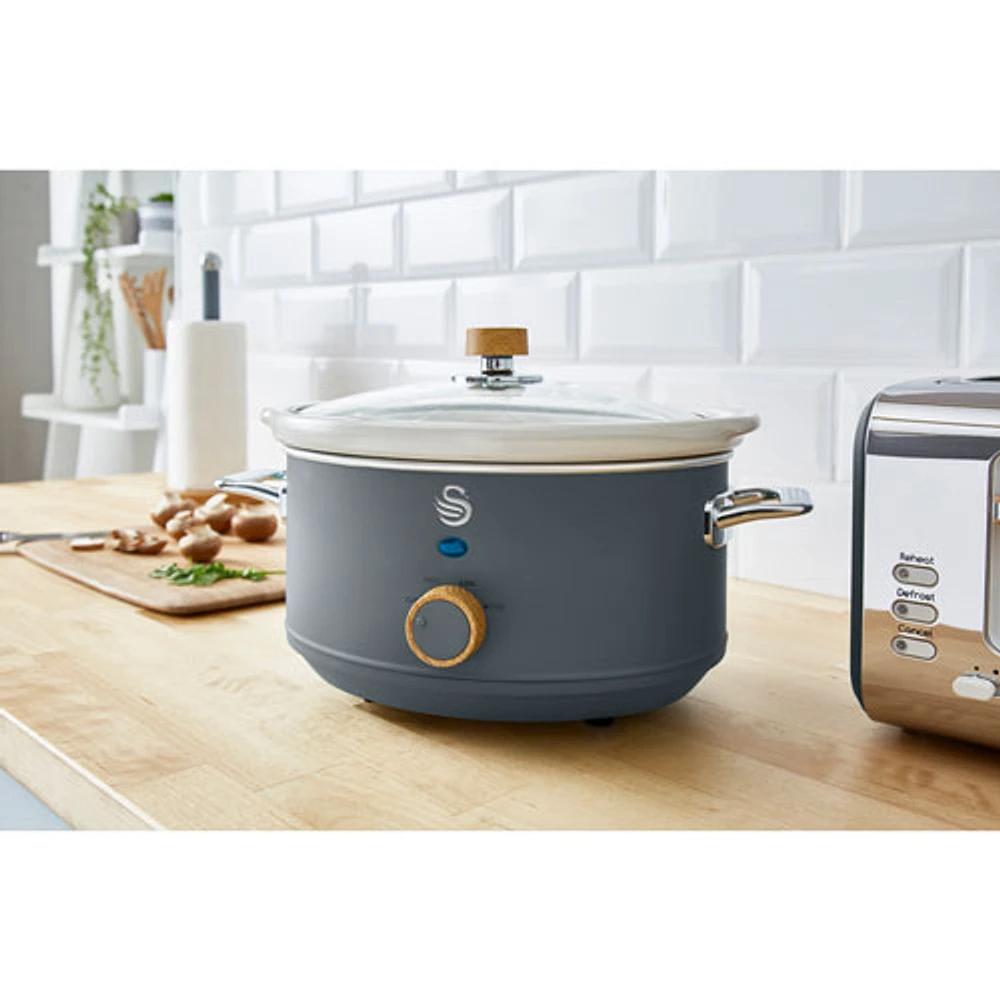 Swan Nordic Slow Cooker - 3.5Qt - Grey