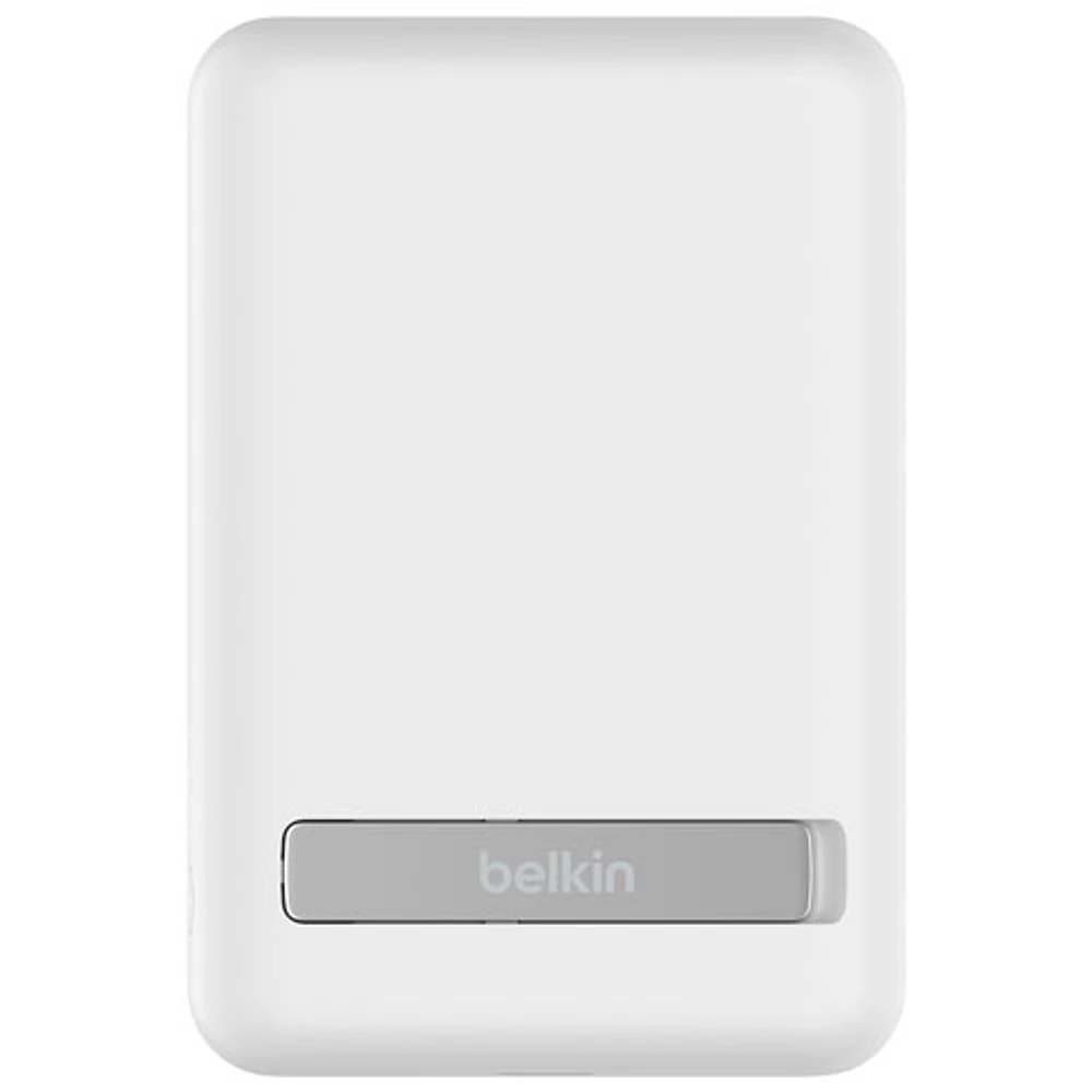 Belkin BoostCharge Magnetic Wireless Power Bank 5K & Charging Stand - White