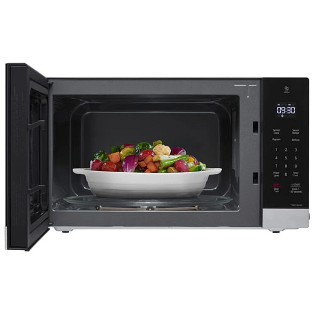 LG 1.5 Cu. Ft. Microwave with Smart Inverter (MSER1590S) - Stainless Steel