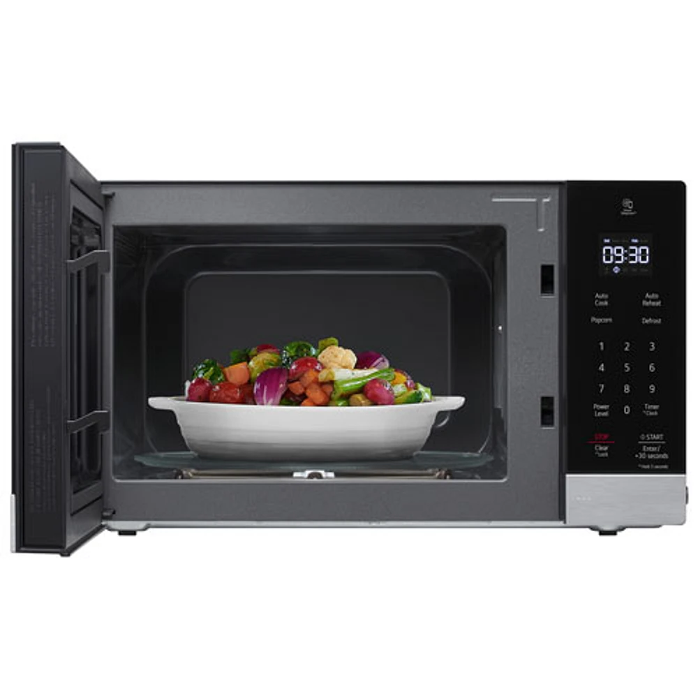 LG 0.9 Cu. Ft. Microwave with Smart Inverter (MSER0990S) - Stainless Steel