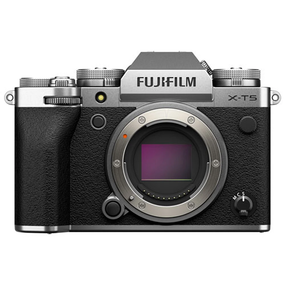 Appareil photo sans miroir X-T5 de Fujifilm avec objectif 16-50 mm - Argenté