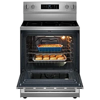 Cuisinière électrique avec four autonettoyant et friture à l'air chaud 5,3 pi³ 30 po de Maytag (YMFES6030RZ) - Acier inoxydable résistant aux traces de doigts