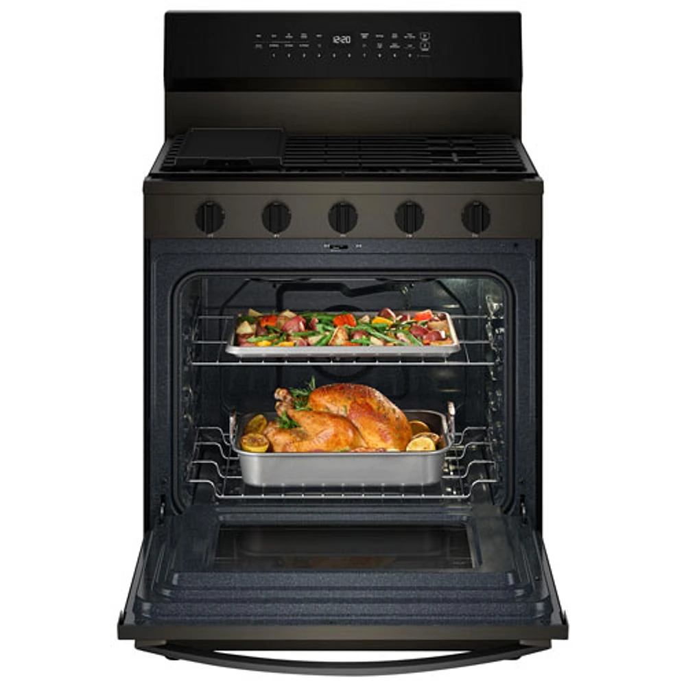 Cuisinière au gaz autonome de 30 po à 5 brûleurs avec four à convection véritable 5,0 pi³ et friture à air chaud de Whirlpool (WFGS7530RV) - Noir sur inox