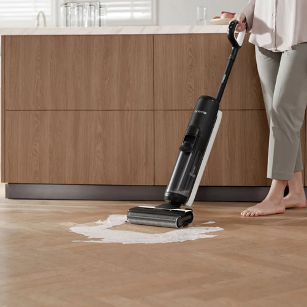 Tineco FloorWasher FlashDry 6 Series Cordless Wet/Dry Upright Vacuum - Black