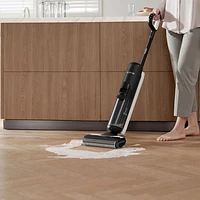 Aspirateur vertical sans fil sec/humide FloorWasher FlashDry 6 Series de Tineco - Noir