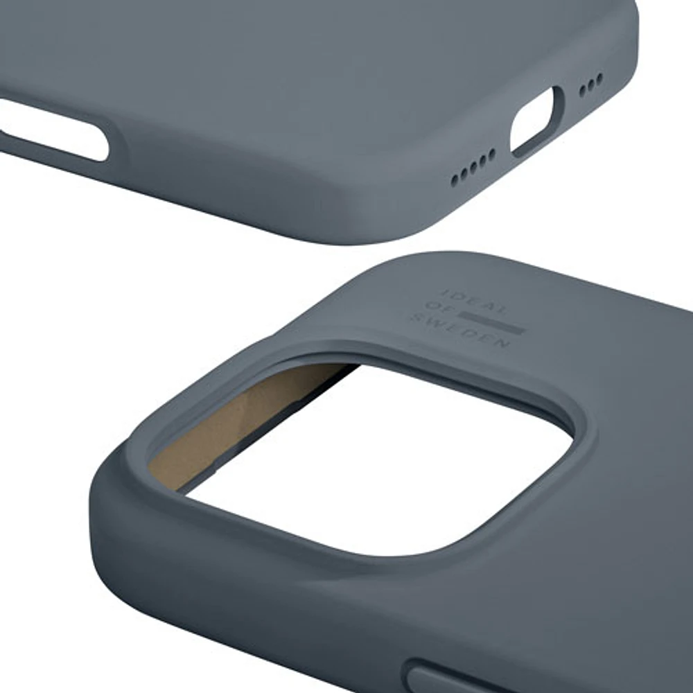 Étui souple ajusté en silicone d'Ideal of Sweden avec MagSafe pour iPhone 16 Pro Max - Bleu minuit
