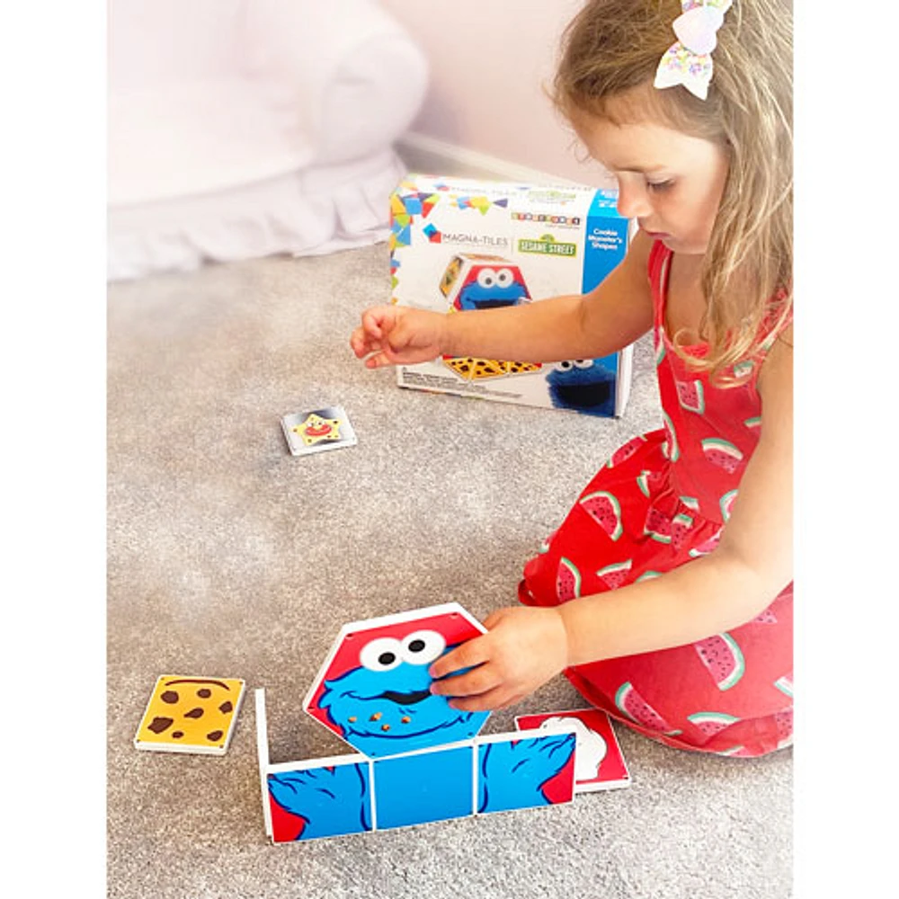 Sesame Street: Cookie Monster's Shapes Magna Tiles Set - 17 Pieces