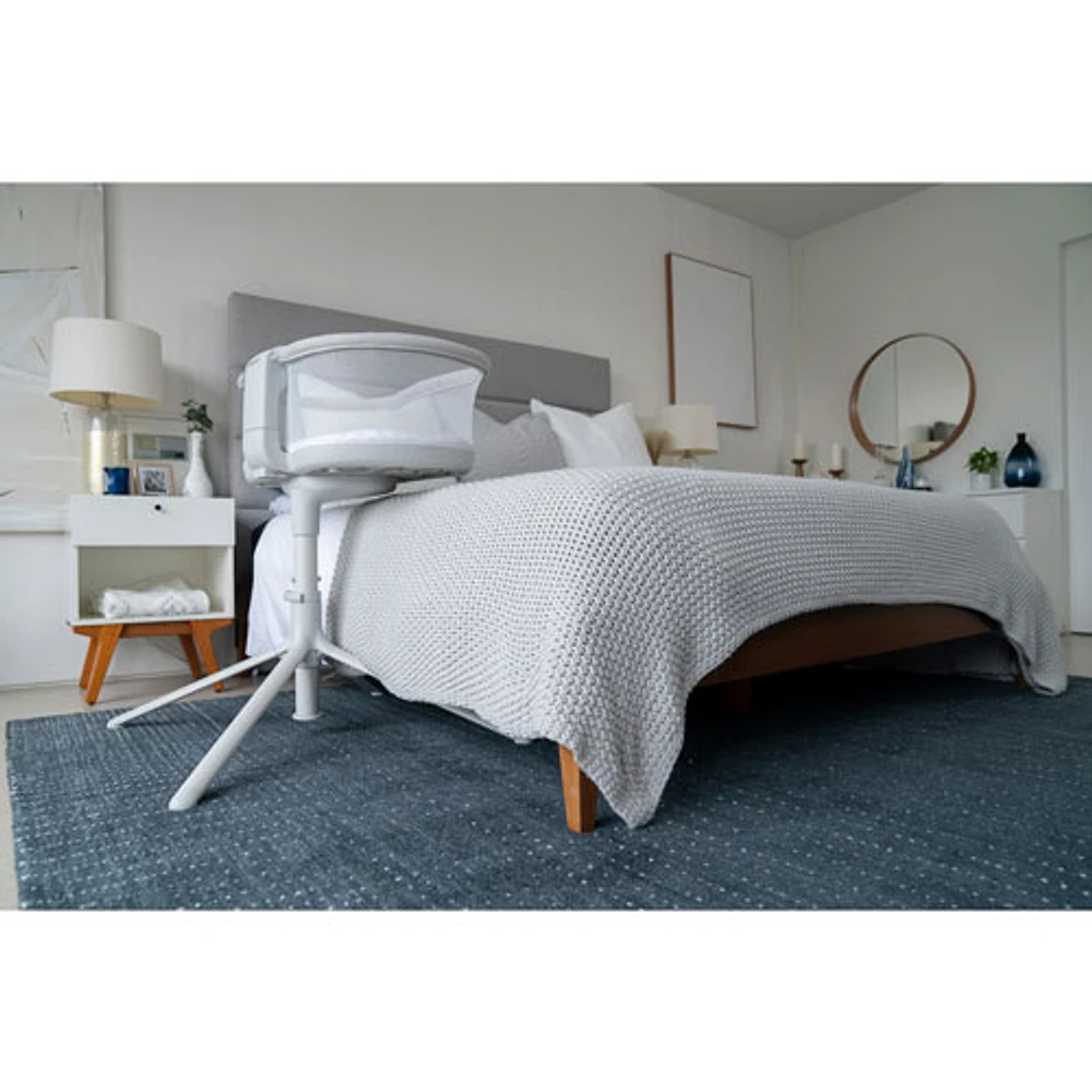 Halo Bassinest 3.0 Swivel Sleeper Bassinet - Grey