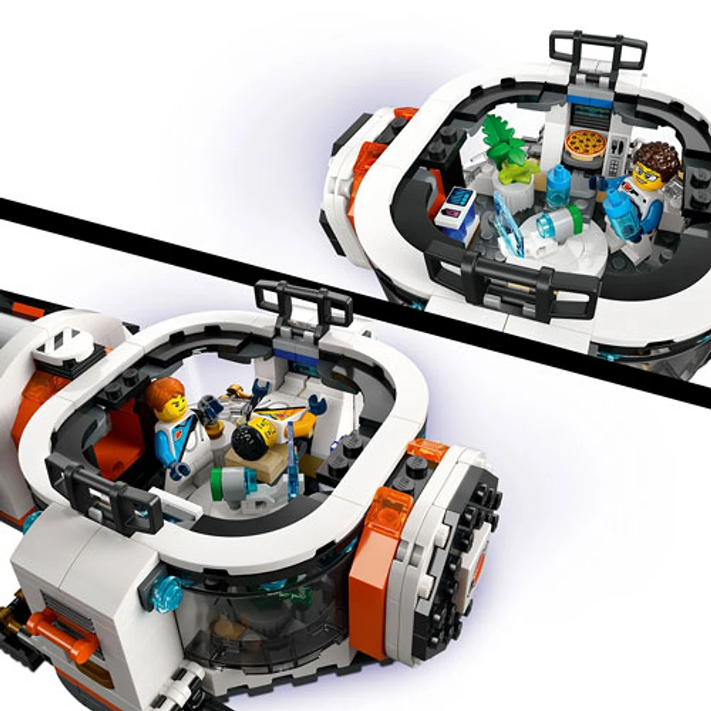 LEGO City: Modular Galactic Spaceship - 717 Pieces (60446)