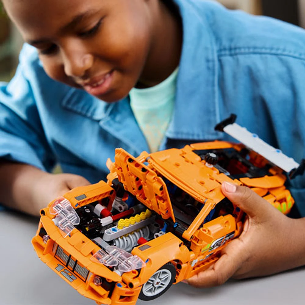 LEGO Technic: Fast and Furious Toyota Supra MK4 - 810 Pieces (42204)