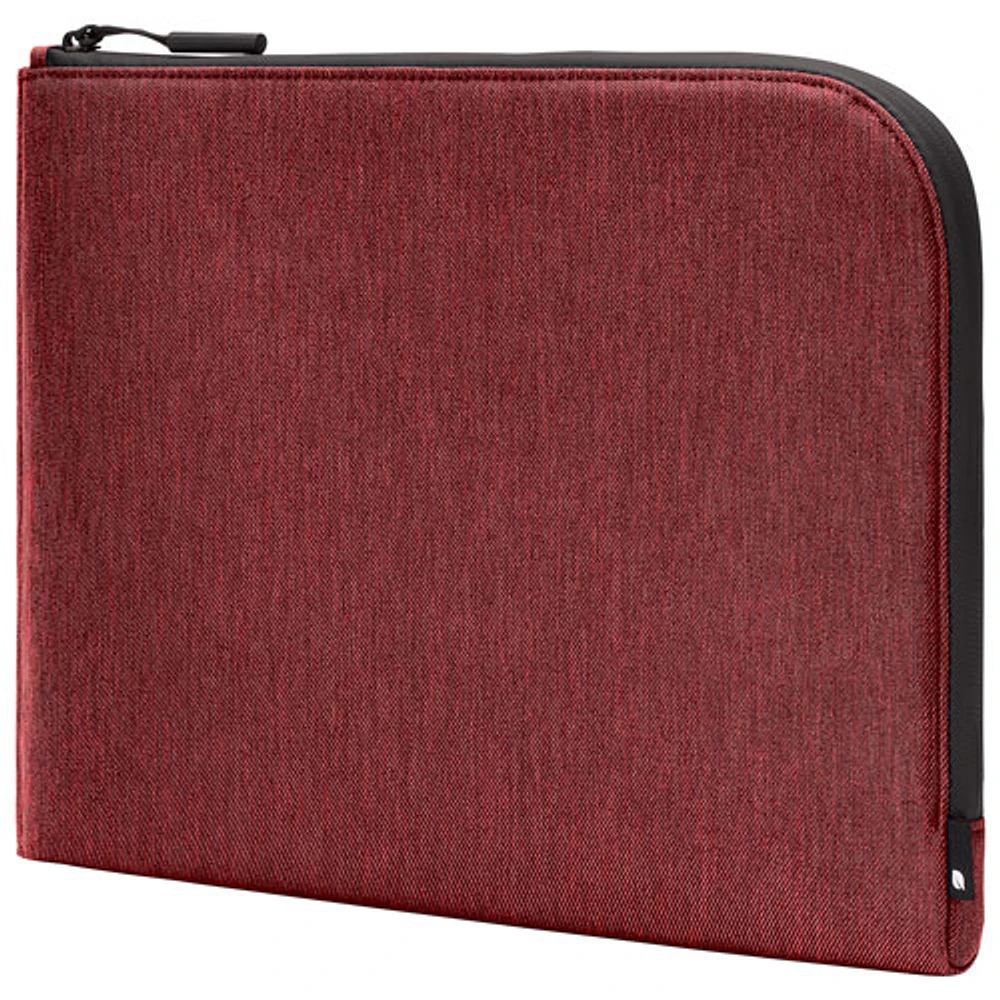 Housse Facet d'Incase en tissu croisé recyclé pour MacBook de 16 po - Rouge