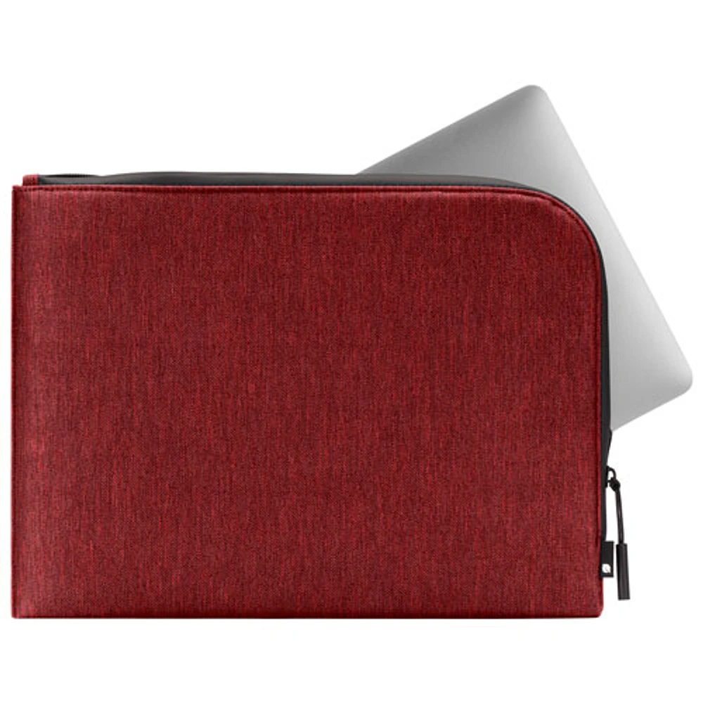 Housse Facet d'Incase en tissu croisé recyclé pour MacBook de 16 po - Rouge