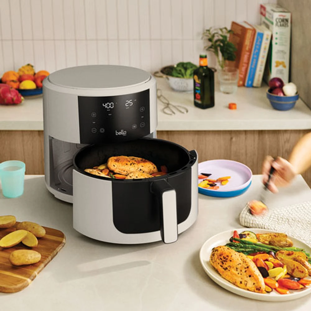Friteuse à air chaud numérique Pro SmartCrisp de Bella avec céramique EverGood - 7,6 l (8 pte) - Lait d'avoine - Exclusivité de Best Buy