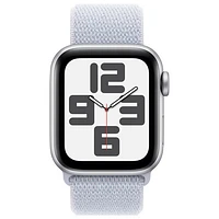 Apple Watch SE (GPS + Cellular) de 40 mm avec boîtier en aluminium argenté et bracelet sport à rabat nuage bleu par TELUS