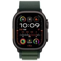 Apple Watch Ultra 2 (GPS + Cellulaire) avec boîtier de 49 mm en titane noir et bracelet Alpin vert foncé par Freedom Mobile - Moyen - Paiement Balance mensuel