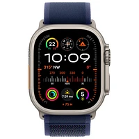 Apple Watch Ultra 2 (GPS + Cellulaire) avec boîtier de 49 mm en titane naturel et bracelet Sentier bleu par Freedom Mobile - Moyen/Grand - Paiement Balance mensuel