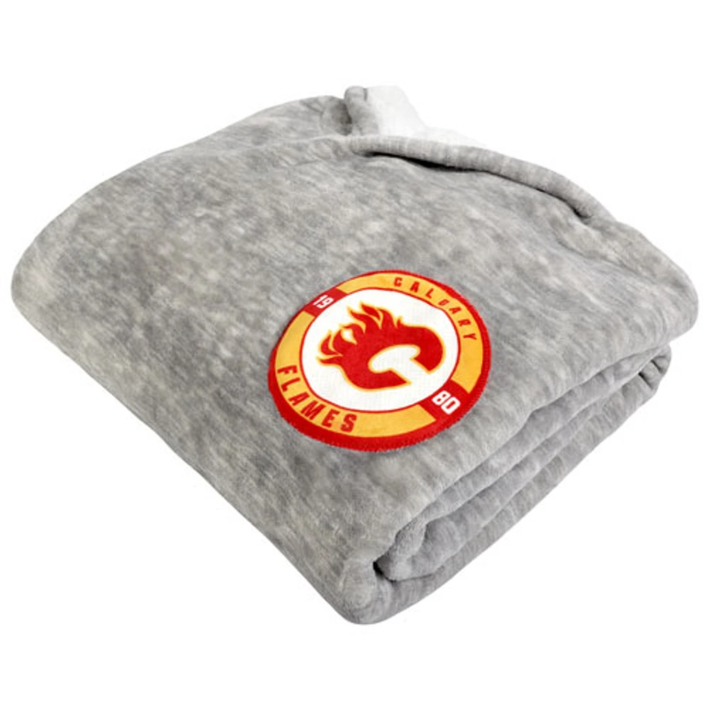 NHL Game Time Hooded Blanket - 31.5" x 44" - Calgary Flames