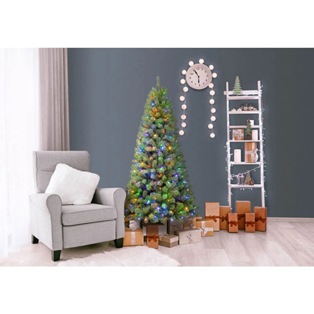 Arbre de Noël de 7 pi avec lumières de Puleo (357OFD70LDF3KZ350CUL) - Épinette Oxford