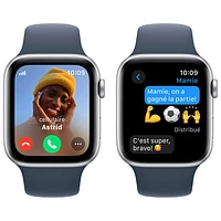 Apple Watch SE (GPS + cellulaire) de 44 mm avec boîtier en aluminium argenté et bracelet sport bleu tempête par Koodo - Moyen/Grand - Paiement Balance mensuel