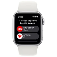 Apple Watch SE (GPS + cellulaire) avec boîtier de mm en aluminium argenté et bracelet sport blanc par Koodo (2022