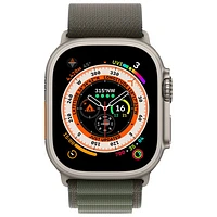 Apple Watch Ultra (GPS + cellulaire) avec boîtier de 49 mm en titane et bracelet alpin vert par Koodo - Moyen - Paiement Balance mensuel