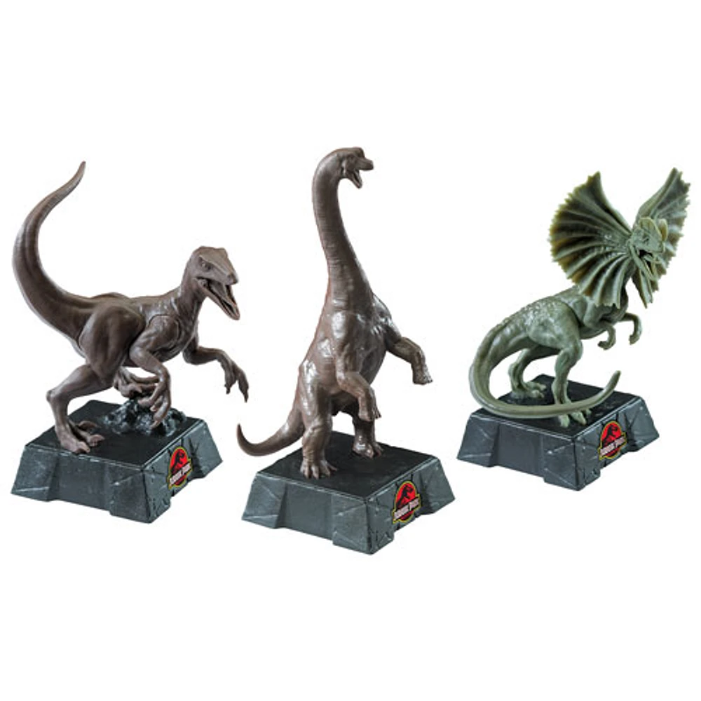 The Noble Collection: Jurassic Park Chess Set