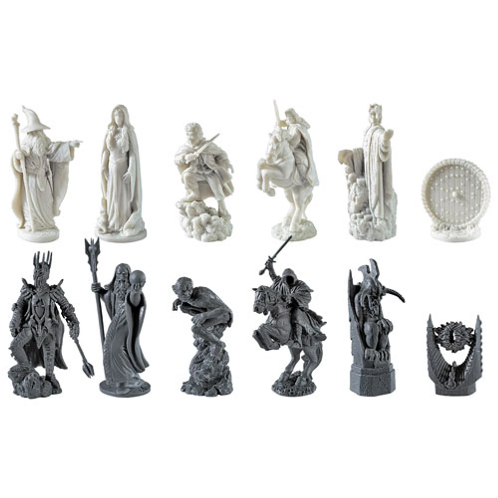 The Noble Collection: The Lord of the Rings - Battle for Middle-Earth Chess Set