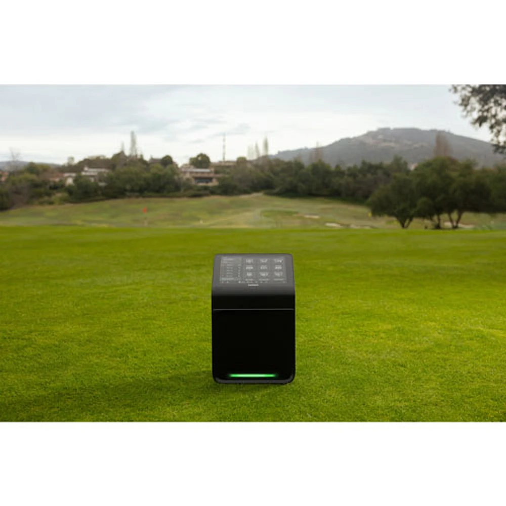 Garmin Approach R50 Golf Launch Monitor & Simulator