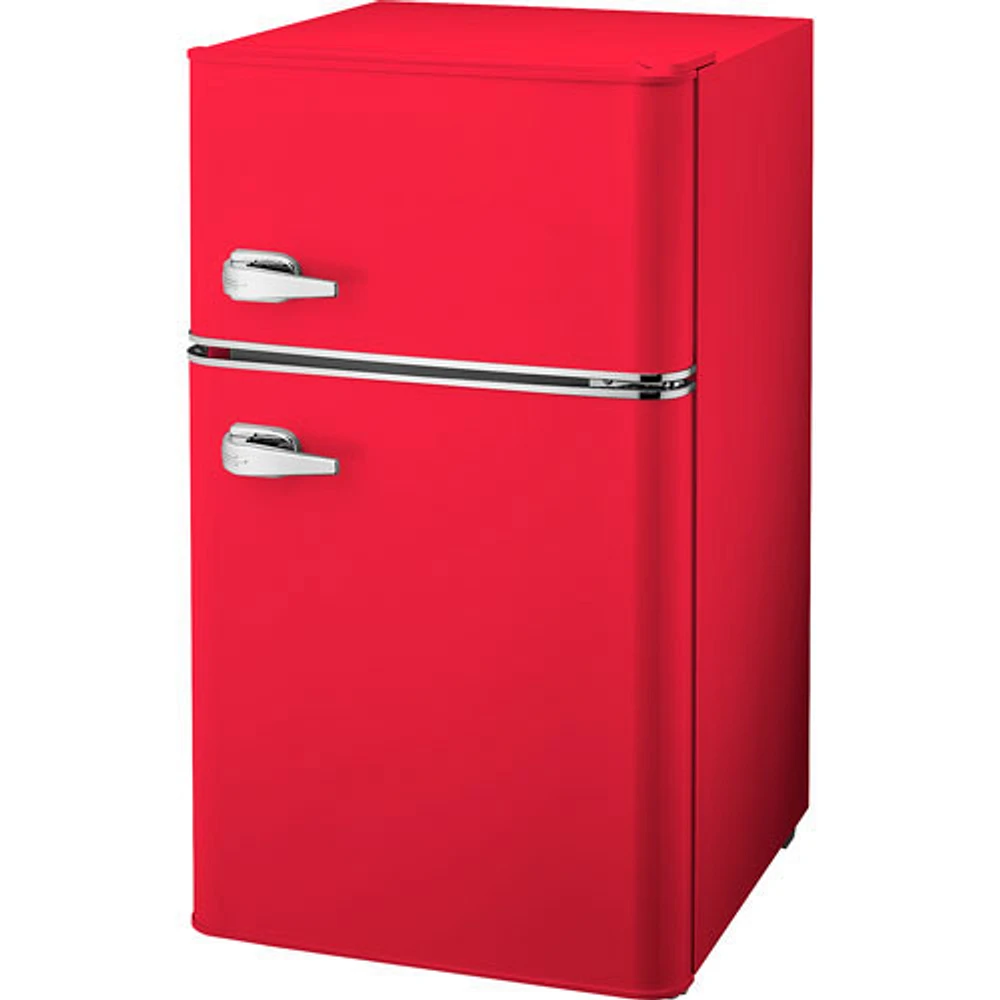 Open Box - Insignia 3.1 Cu. Ft. Retro Bar Fridge w/Top Freezer (NS-CFR32MT1) - Red - Perfect Condition