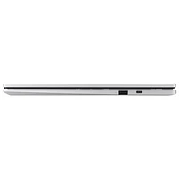 Chromebook de 15,6 po CX1500 d'ASUS - Argenté transparent (Celeron N4500 d'Intel/RAM 8 Go/SSD 128 Go/ChromeOS)