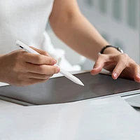Insignia Glass Screen Protector for iPad 10.9" - Only at Best Buy
