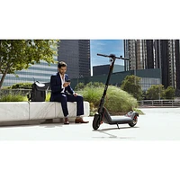 NIU KQi3 MAX Electric Scooter (450 W Motor / Up to 65km Range / 32 km/h Top Speed) - Space Grey