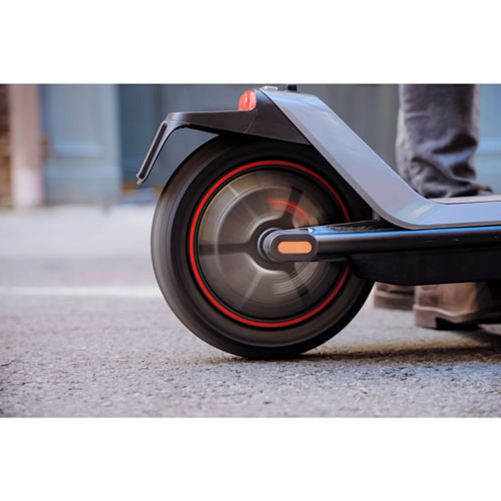 NIU KQi300X Electric Scooter (Up to 1000 W Motor / Up to 60km Range / 32 km/h Top Speed) - Space Grey