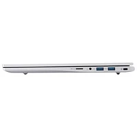 Portable de 15,6 po Gateway d'Acer - Argenté (Ryzen 7 5700U d'AMD/RAM 16 Go/SSD 512 Go/Windows 11 Famille)