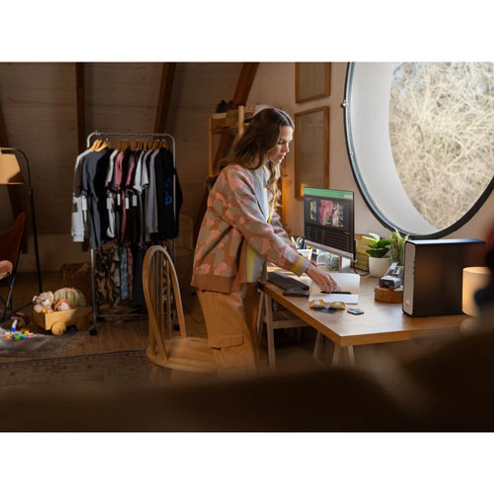 Ordinateur de bureau mince OmniDesk de HP - Noir (Core i3-13100 d'Intel/RAM 8 Go/SSD 512 Go) - Exclusivité Best Buy
