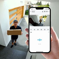 Système de surveillance avec fil 8 canaux à NVR de 2 To de Reolink avec 4 caméras compactes UHD 4K - Blanc