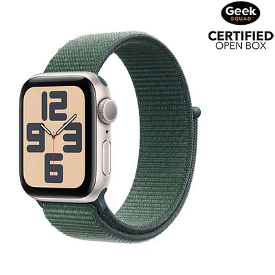 Boîte ouverte - Apple Watch SE (GPS) de 40mm avec boîtier en aluminium comète et bracelet sport à rabat vert lacustre