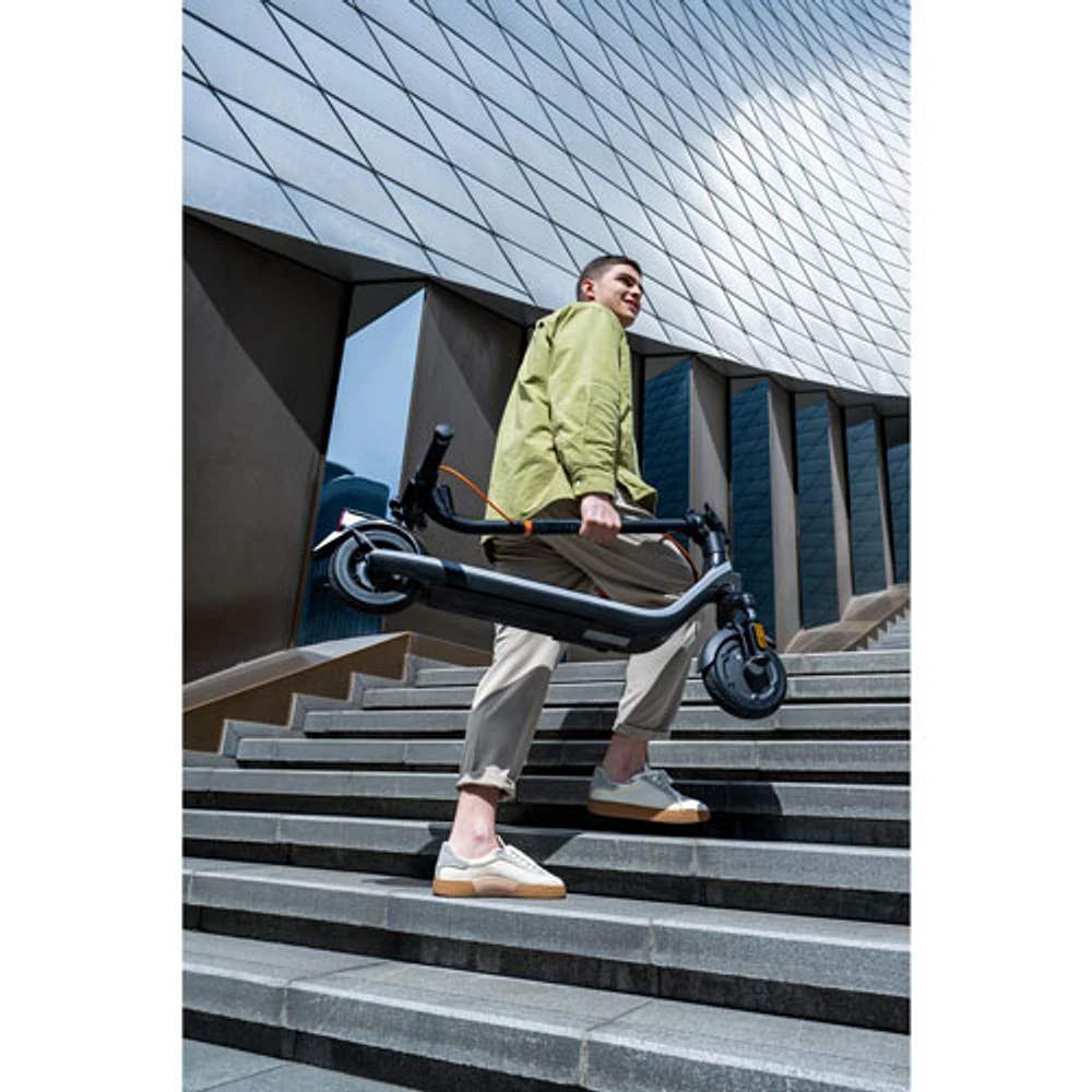 Segway E2 Plus ll Electric Scooter (500 W Motor / 25km Range / 25km/h Top Speed) - Exclusive Retail Partner