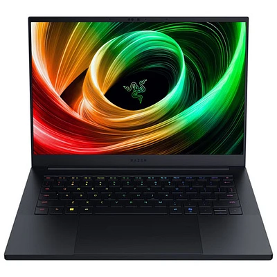 Portable de jeu Copilot+ PC de 14 po Blade de Razer - Noir (Ryzen AI 9 365 d'AMD/RAM 32 Go/SSD 1 To/RTX 5070)