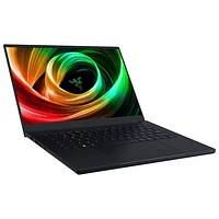 Portable de jeu Copilot+ PC de 14 po Blade de Razer - Noir (Ryzen AI 9 365 d'AMD/RAM 32 Go/SSD 1 To/RTX 5070)
