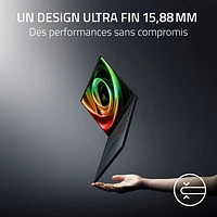 Portable de jeu Copilot+ PC de 14 po Blade de Razer - Noir (Ryzen AI 9 365 d'AMD/RAM 32 Go/SSD 1 To/RTX 5070)