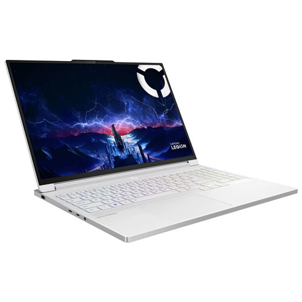 Portable de jeu 16 po Legion 7i de Lenovo - Blanc glacier (Core Ultra 9-275HX d'Intel/RAM 32 Go/SSD 1 To/RTX 5070)