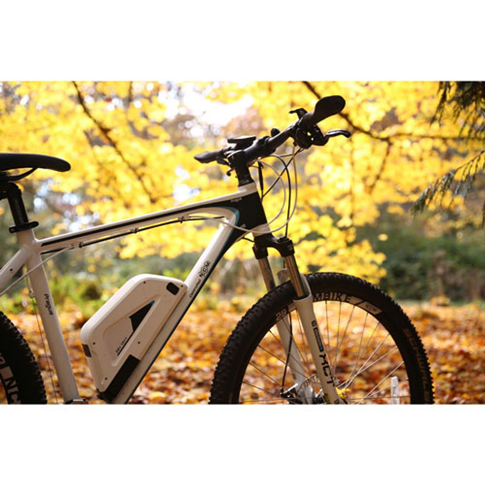 Vélo de tout-terrain électrique Prague de NCM (moteur de 350 W/autonomie de 100 km/vitesse maximale de 32 km/h