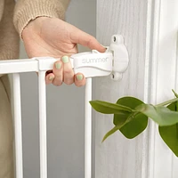 Barrière de sécurité fixe pour bébé/chien Stairway 42W d'Ingenuity - Blanc