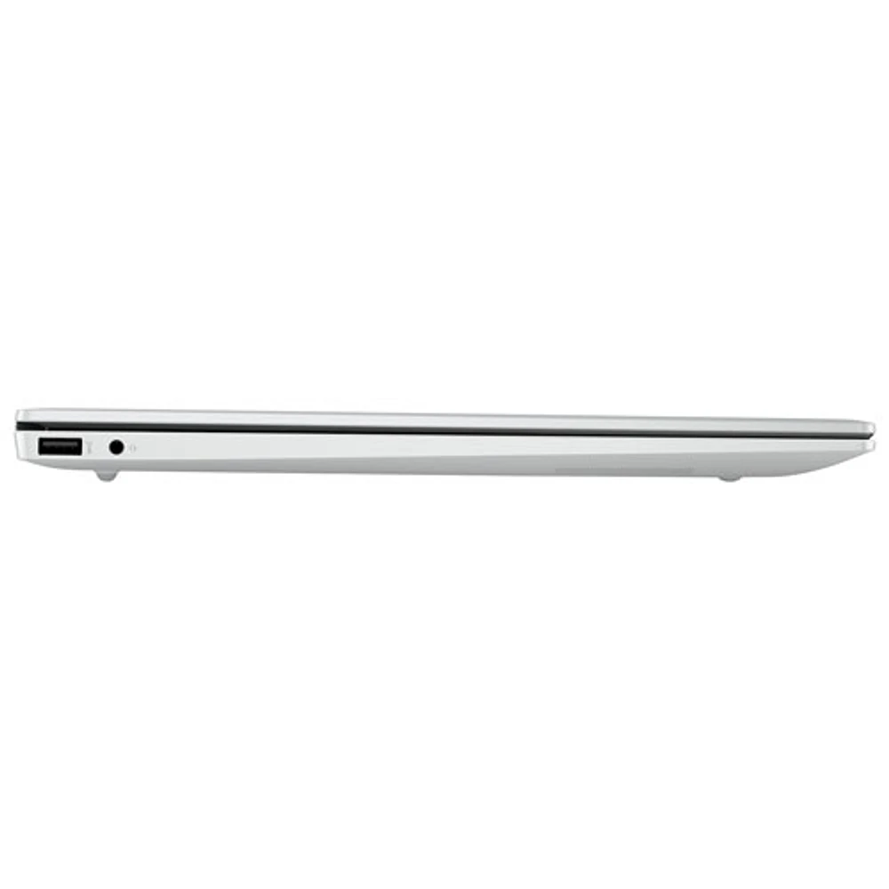 Portable de 16 po Omnibook 5 de HP - Aluminium argent glacier (Ryzen 5 8540U/RAM 16 Go/SSD 512 Go/Windows 11 Famille)