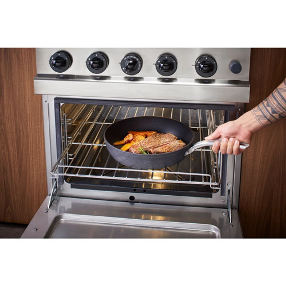 Batterie de cuisine en aluminium de 10 pièces StoneShield de T-fal - Noir