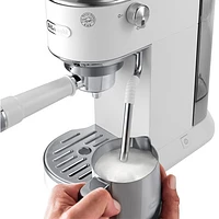 Machine à espresso manuelle Dedica Duo de De'Longhi